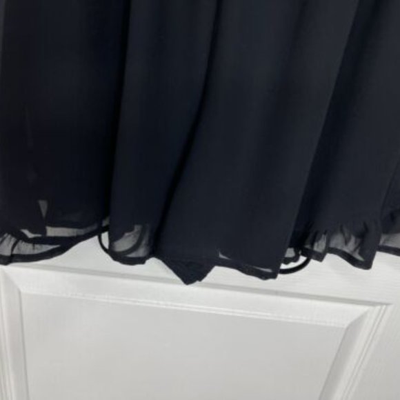 ASTR Romper One Piece V Neckline Ruffle Hem Black Size Small - Picture 4 of 12